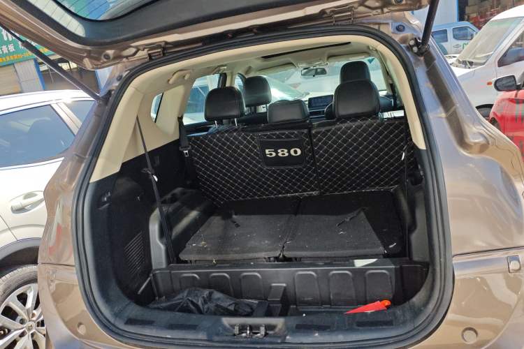 Used Dongfeng Fengon 580 2017 1.5T CVT Smart Style Model Trunk