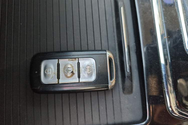 Used Dongfeng Fengon 580 2017 1.5T CVT Smart Style Model Vehicle Key