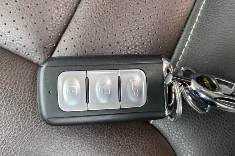 Used Dongfeng Fengon 580 2017 1.5T CVT Smart Connectivity Model Vehicle Key