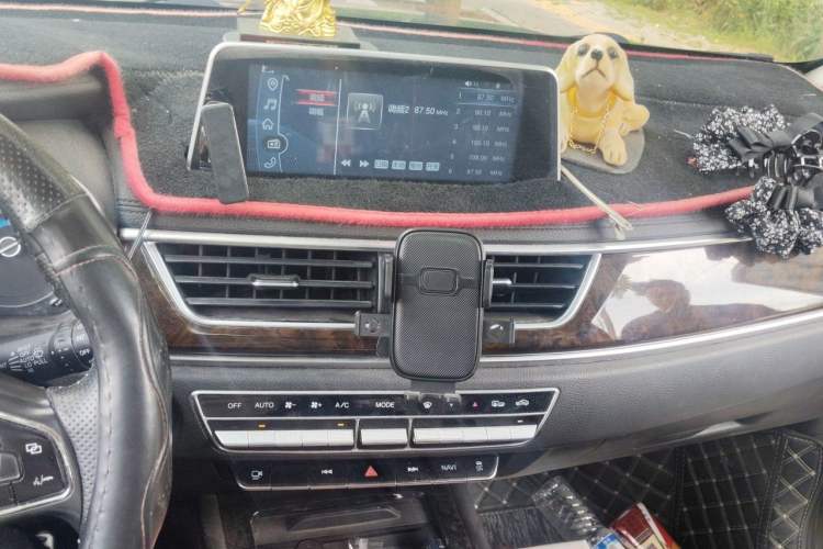 Used Dongfeng Fengon 580 2017 1.5T CVT Smart Style Model Audio And AC Panel