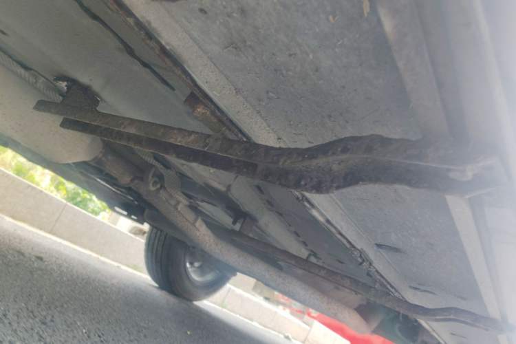 Used Dongfeng Fengon 580 2017 1.5T CVT Smart Style Model Chassis Front Left
