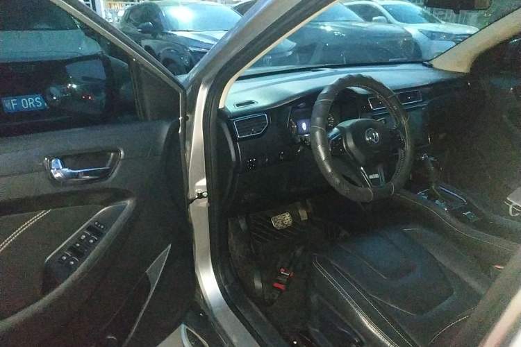 Used Dongfeng Fengon 580 2017 1.5T CVT Comfort Model Driver Seat