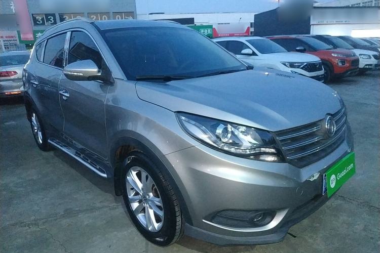 Used Dongfeng Fengon 580 2017 1.5T CVT Comfort Model Front Right 45 Deg