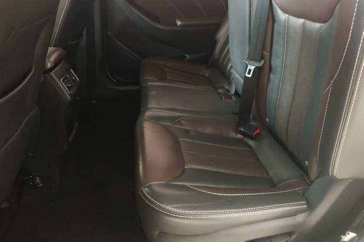 Used Dongfeng Fengon 580 2017 1.5T CVT Smart Connectivity Model Interior 1