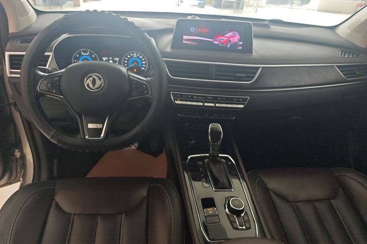 Used Dongfeng Fengon 580 2017 1.5T CVT Smart Connectivity Model Interior 3