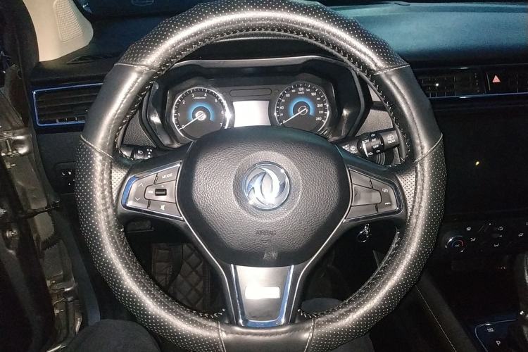 Used Dongfeng Fengon 580 2017 1.5T CVT Comfort Model Steering Wheel