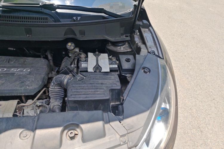 Used Dongfeng Fengon 580 2017 1.5T CVT Smart Style Model Engine Bay Left