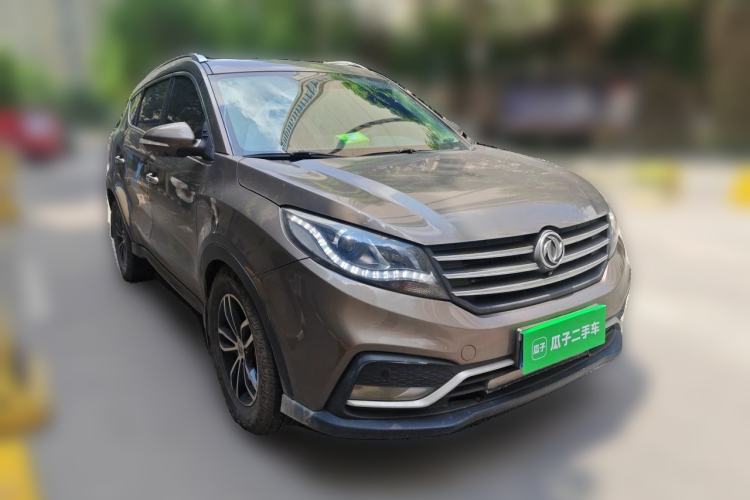 Used Dongfeng Fengon 580 2017 1.5T CVT Smart Style Model Front Right 45 Deg
