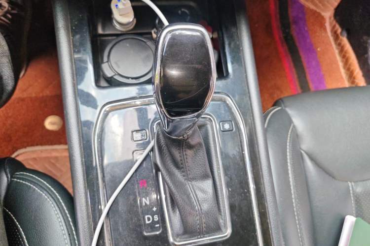 Used Dongfeng Fengon 580 2017 1.5T CVT Smart Style Model Gear Lever