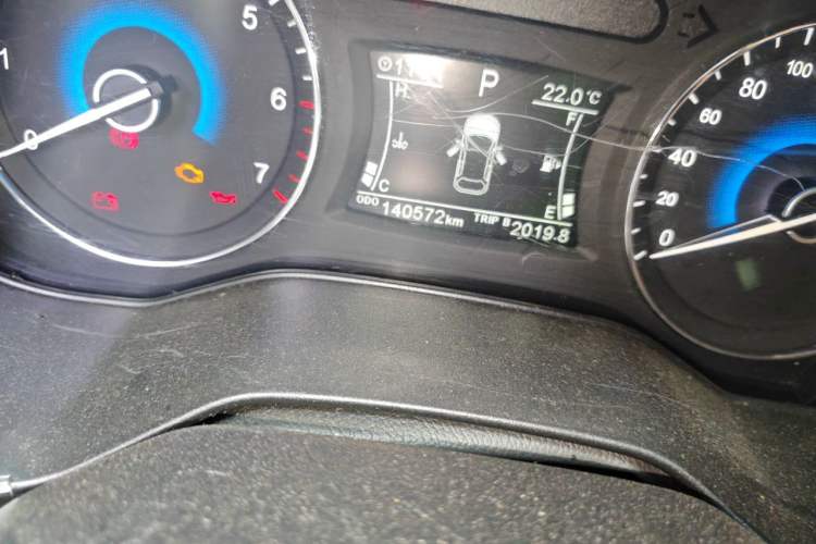 Used Dongfeng Fengon 580 2017 1.5T CVT Smart Style Model Odometer Close Up
