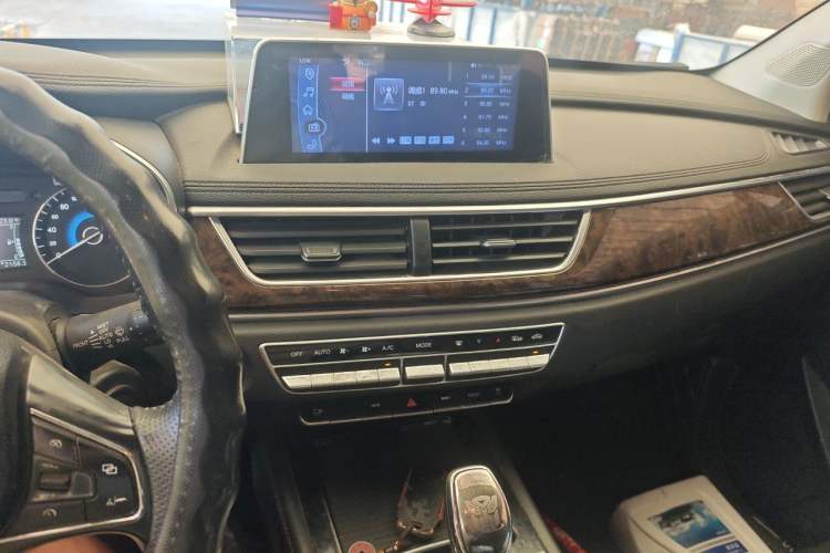 Used Dongfeng Fengon 580 2017 1.5T CVT Smart Style Model Audio And AC Panel