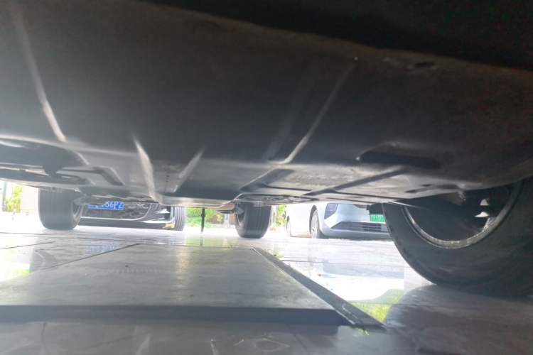 Used Dongfeng Fengon 580 2017 1.5T CVT Luxury Model Chassis Front