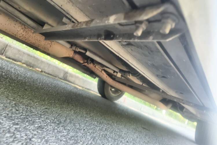 Used Dongfeng Fengon 580 2017 1.5T CVT Comfort Model Chassis Front Left