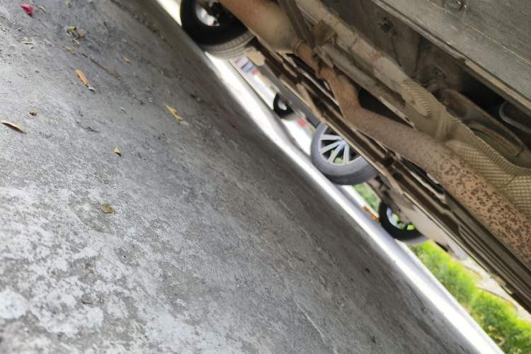 Used Dongfeng Fengon 580 2017 1.5T CVT Luxury Model Chassis Front Right