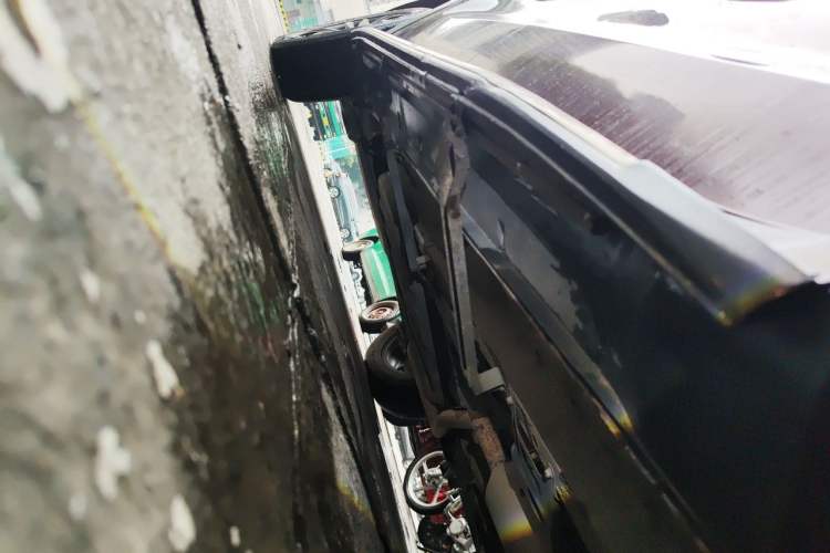 Used Dongfeng Fengon 580 2017 1.5T CVT Smart Style Model Chassis Front Right