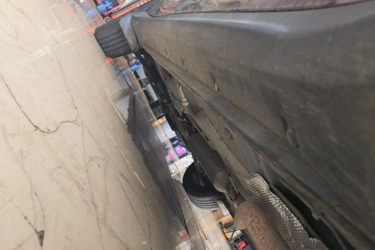 Used Dongfeng Fengon 580 2017 1.5T CVT Luxury Model Chassis Rear Left