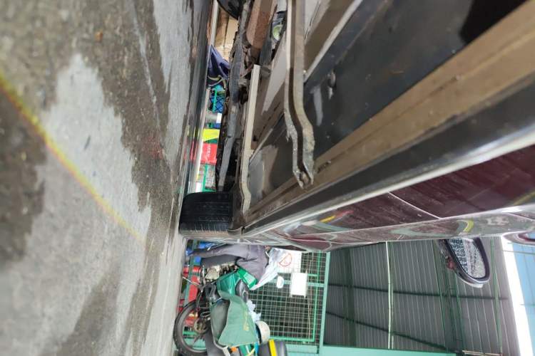 Used Dongfeng Fengon 580 2017 1.5T CVT Smart Style Model Chassis Rear Right
