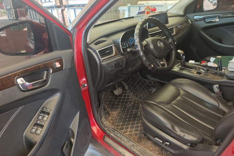 Used Dongfeng Fengon 580 2017 1.5T CVT Smart Style Model Driver Seat