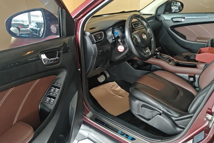 Used Dongfeng Fengon 580 2017 1.5T CVT Luxury Model Driver Seat