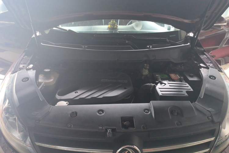 Used Dongfeng Fengon 580 2017 1.5T CVT Luxury Model Engine Bay