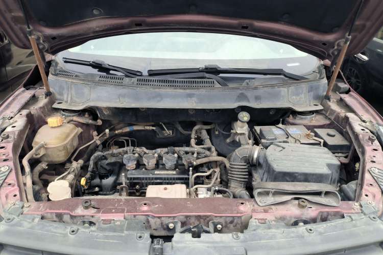 Used Dongfeng Fengon 580 2017 1.5T CVT Smart Style Model Engine Bay