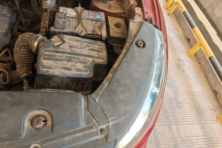 Used Dongfeng Fengon 580 2017 1.5T CVT Smart Style Model Engine Bay Left