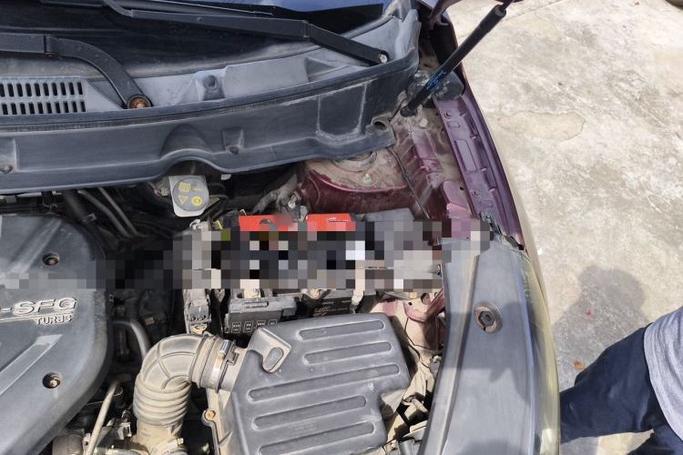 Used Dongfeng Fengon 580 2017 1.5T CVT Luxury Model Engine Bay Left