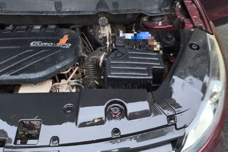 Used Dongfeng Fengon 580 2017 1.5T CVT Luxury Model Engine Bay Left