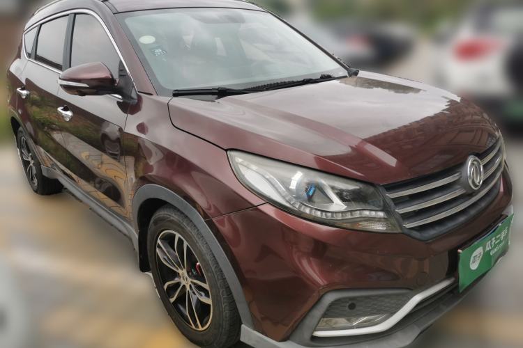 Used Dongfeng Fengon 580 2017 1.5T CVT Smart Style Model Front Right 45 Deg
