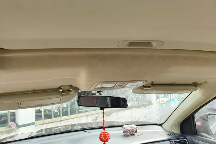 Used Dongfeng Fengon 580 2017 1.5T CVT Luxury Model Headliner