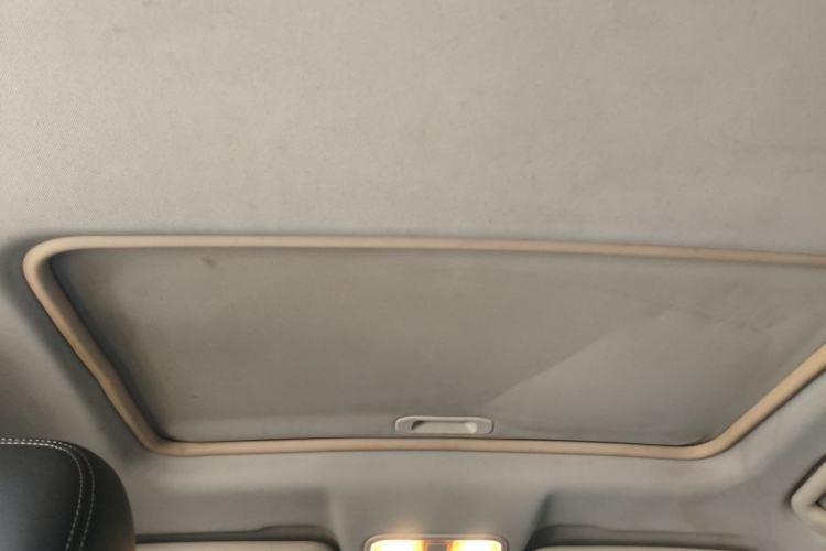Used Dongfeng Fengon 580 2017 1.5T CVT Luxury Model Headliner