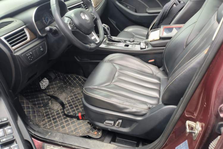 Used Dongfeng Fengon 580 2017 1.5T CVT Smart Style Model Left Front Seat