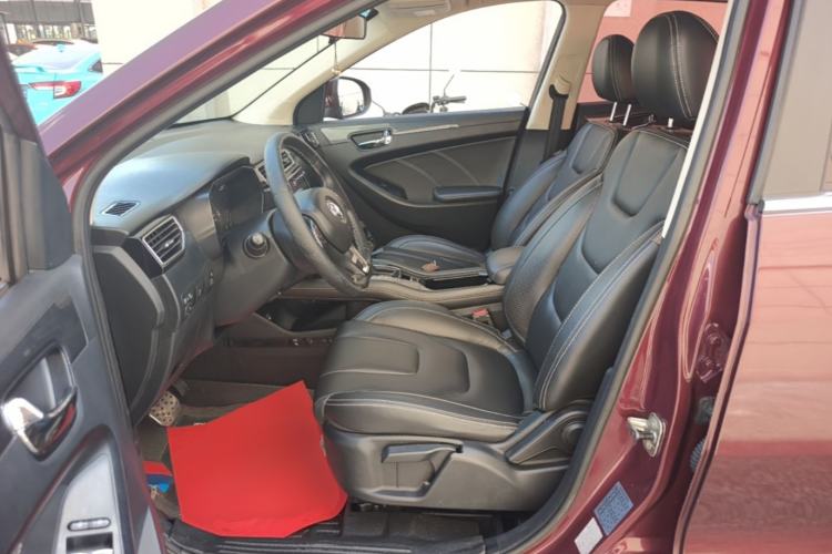 Used Dongfeng Fengon 580 2017 Revised Version 1.5T CVT Luxury Edition Left Front Seat