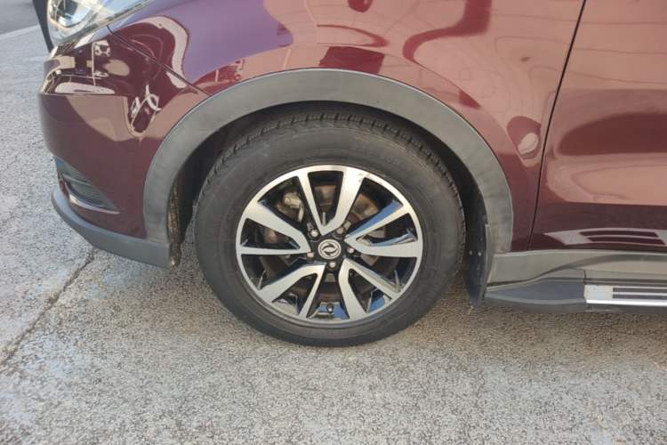 Used Dongfeng Fengon 580 2017 Revised Version 1.5T CVT Luxury Edition Left Front Wheel Hub