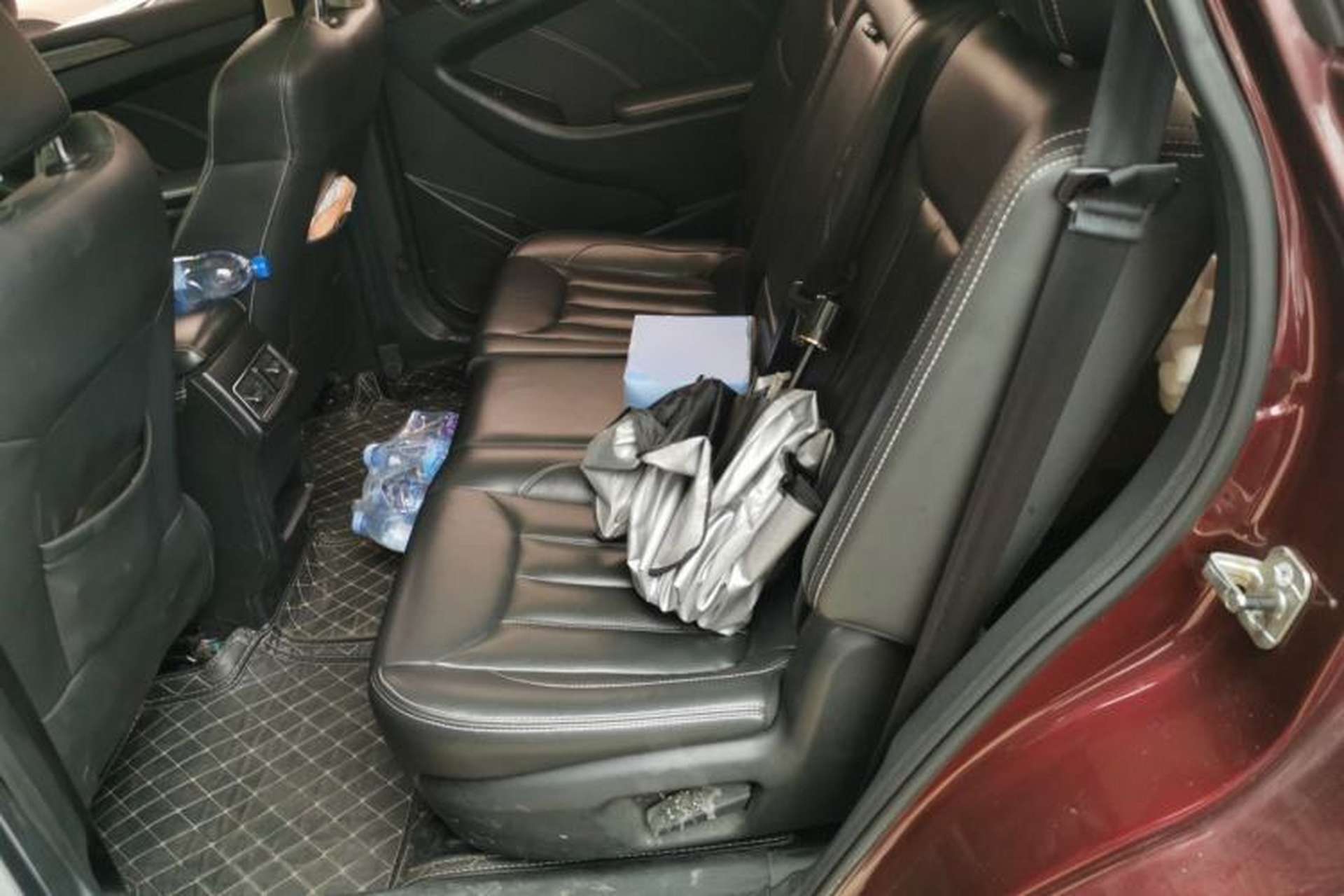 Used Dongfeng Fengon 580 2017 1.5T CVT Smart Style Model Left Rear Seat