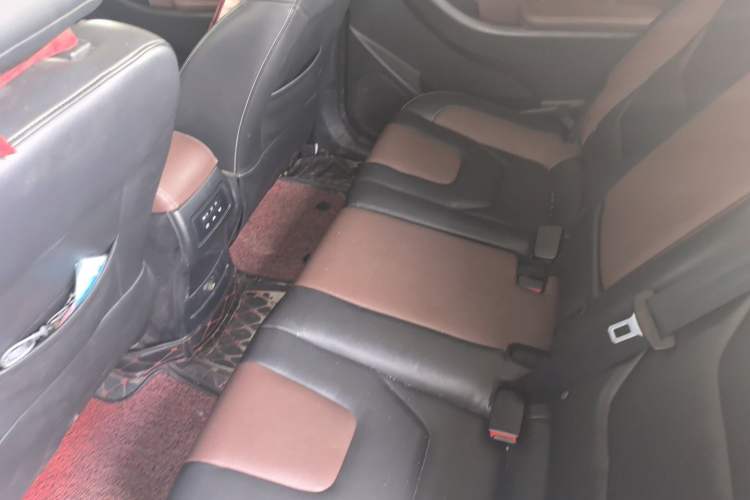 Used Dongfeng Fengon 580 2017 1.5T CVT Luxury Model Left Rear Seat