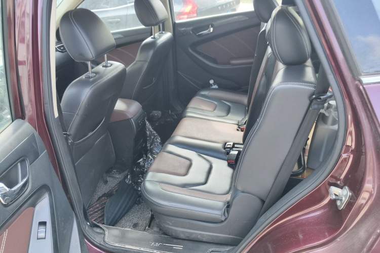 Used Dongfeng Fengon 580 2017 1.5T CVT Luxury Model Left Rear Seat