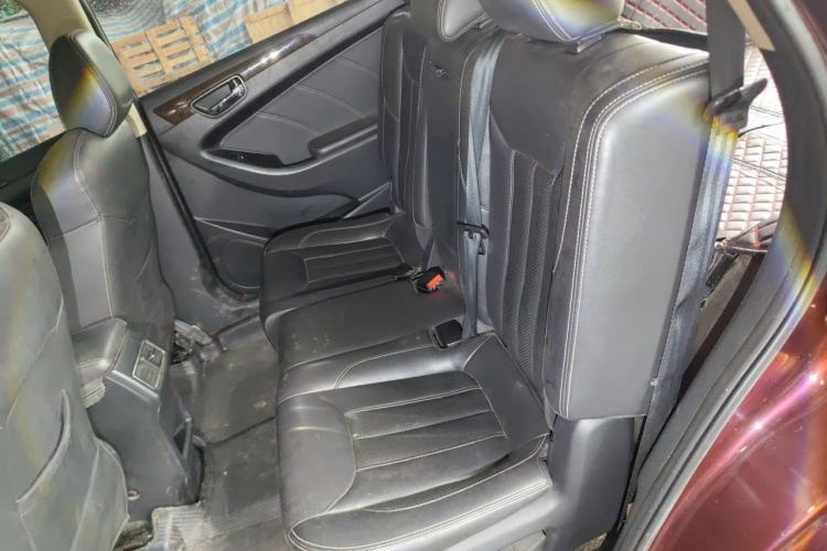 Used Dongfeng Fengon 580 2017 1.5T CVT Smart Style Model Left Rear Seat
