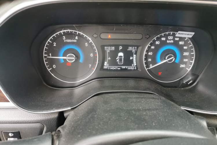 Used Dongfeng Fengon 580 2017 1.5T CVT Smart Style Model Odometer Close Up