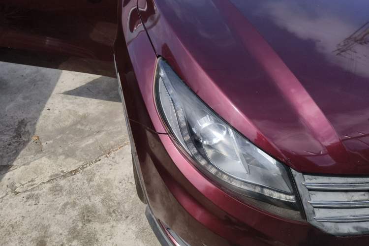 Used Dongfeng Fengon 580 2017 1.5T CVT Luxury Model Right Front Headlight