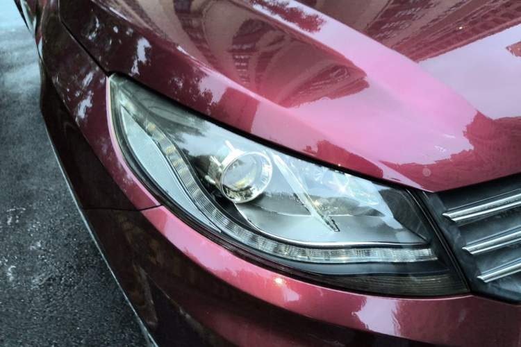 Used Dongfeng Fengon 580 2017 1.5T CVT Luxury Model Right Front Headlight