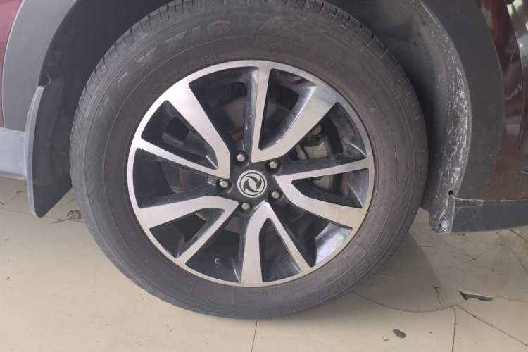 Used Dongfeng Fengon 580 2017 1.5T CVT Luxury Model Right Front Wheel Hub
