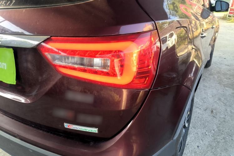 Used Dongfeng Fengon 580 2017 Revised Version 1.5T CVT Luxury Edition Right Rear Taillight