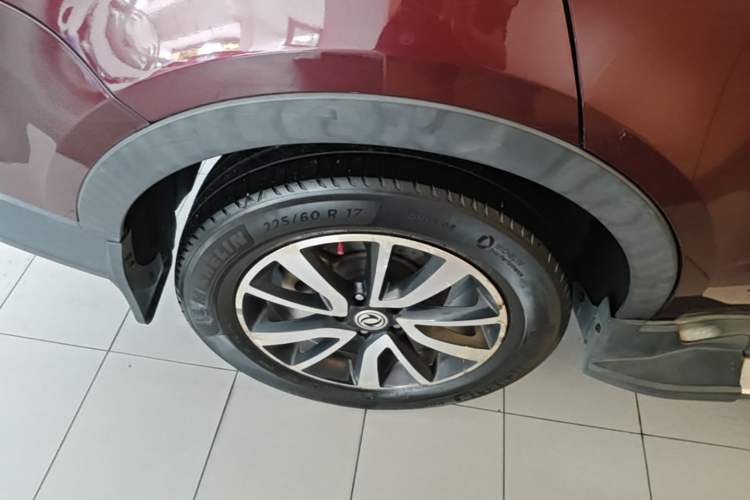 Used Dongfeng Fengon 580 2017 1.5T CVT Luxury Model Right Rear Wheel Hub