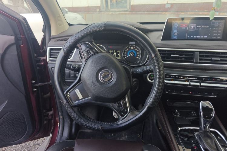 Used Dongfeng Fengon 580 2017 1.5T CVT Smart Connectivity Model Steering Wheel