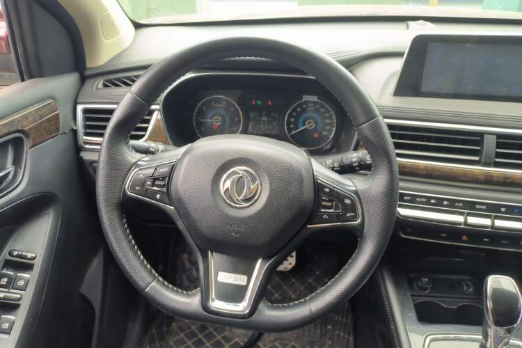 Used Dongfeng Fengon 580 2017 1.5T CVT Smart Style Model Steering Wheel