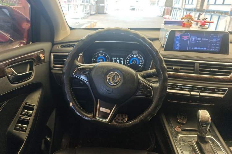 Used Dongfeng Fengon 580 2017 1.5T CVT Smart Style Model Steering Wheel
