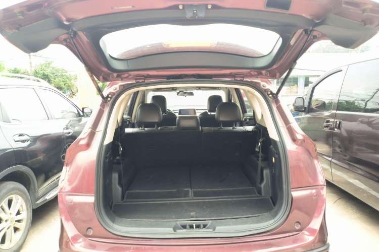 Used Dongfeng Fengon 580 2017 1.5T CVT Smart Style Model Trunk