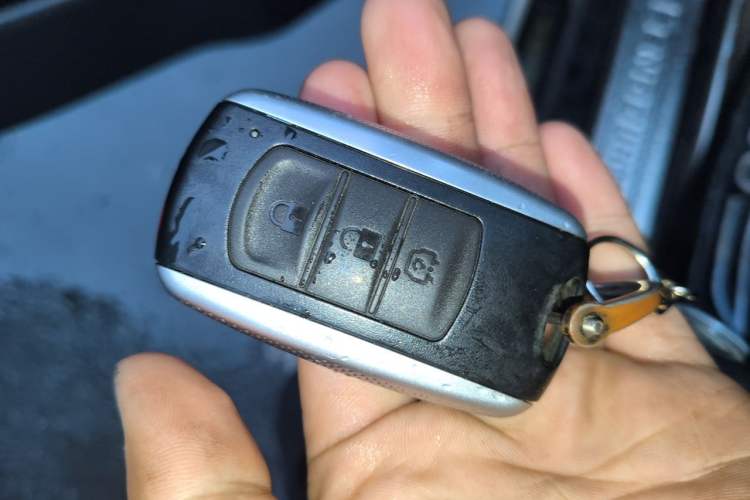 Used Dongfeng Fengon 580 2017 1.5T CVT Luxury Model Vehicle Key