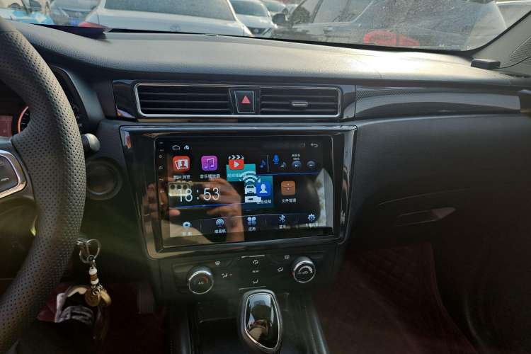 Used Dongfeng Fengon 580 2017 1.5T CVT Comfort Model Audio And AC Panel